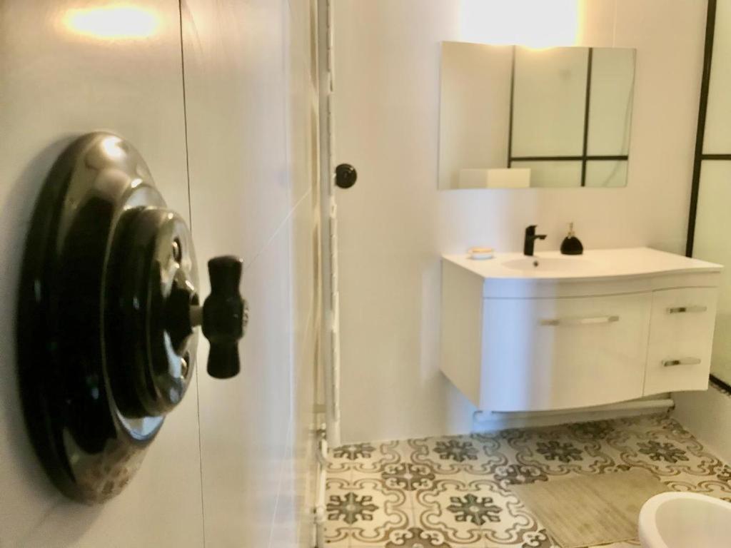 Retromirabeau - Chambre Suite & Appartements De Charme - Localisation Premium 纳博讷 客房 照片
